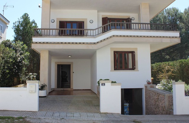 CHALET EN MANRESA CON VISTAS AL MAR