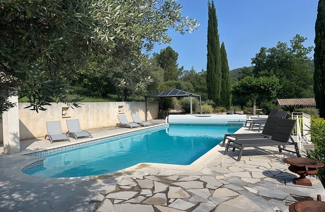 Villa en Provenza con Piscina Privada
