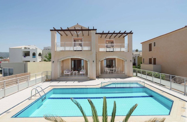 Villa en Rethimnon Creta con piscina privada