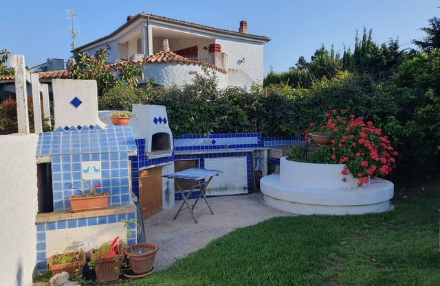 Villa 'In Riva al Mare' con bañera de hidromasaje y Wi-Fi