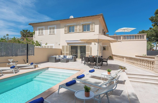 Villa Hilary a 250 mtrs de la playa de Muro Ideal para familias y ciclistas