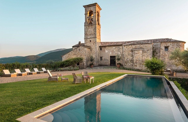 Villa en San Giovanni Del Pantano con 10 habitaciones, capacidad 20