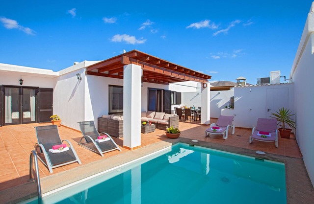 Villa Jesús: Magnífica Villa Privada con piscina