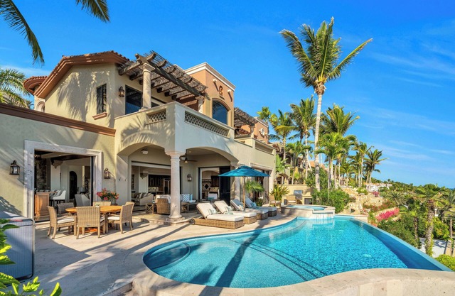 Villa La Joya | Cliffside Oceanfront Oasis | Palmilla