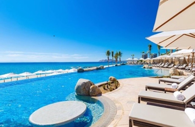 VILLA LA VALENCIA BEACH RESORT AND SPA- LUXURY 1- BEDROOM OCEAN VIEW