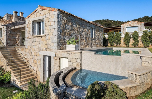 Villa 'Laccus 6' con vistas al mar, Wi-Fi y aire acondicionado