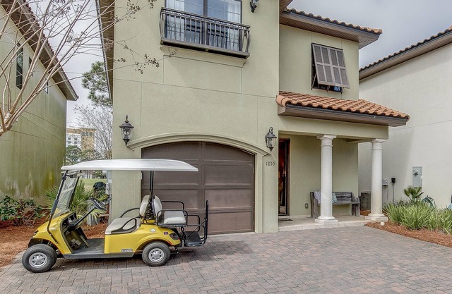 Hermosa Villa Lago House con un CARRO DE GOLF y WiFi gratis! Para toda la familia!