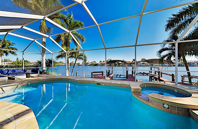 Villa Lago Vista - Waterfront Gem w/ Gulf Access