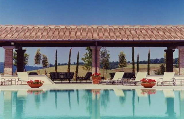 Villa en Montaione con 17 habitaciones, capacidad 29