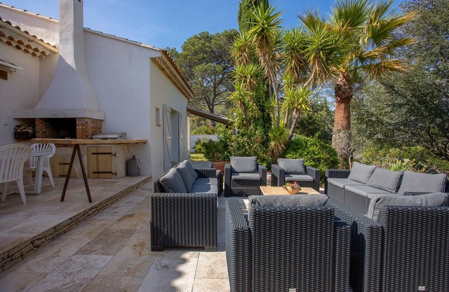Villa 'Le Motu' con piscina privada, Wi-Fi y aire acondicionado