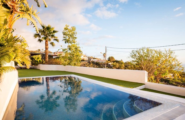 Villa Libélula con vistas al mar, piscina y Wi-Fi