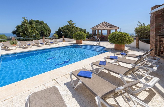 VILLA LINA - Espectacular villa con piscina privada. WiFi gratis.