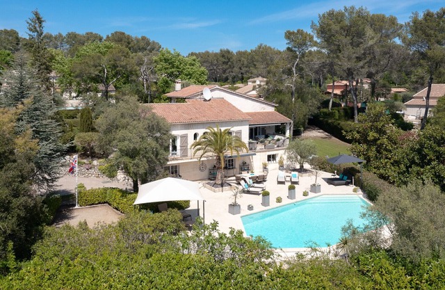 Villa Lucia - with infinity pool