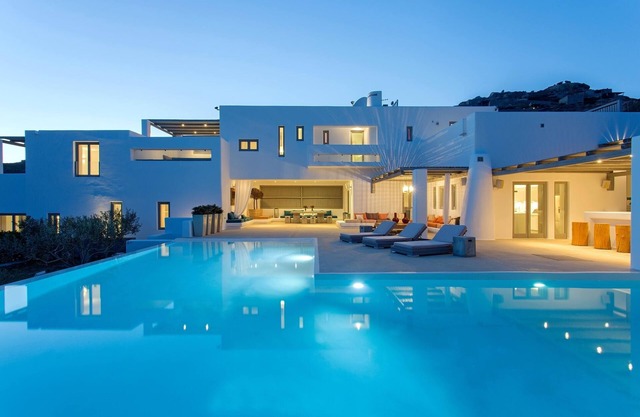 Villa Luna - Sunset view - Private Pool - sleeps 14