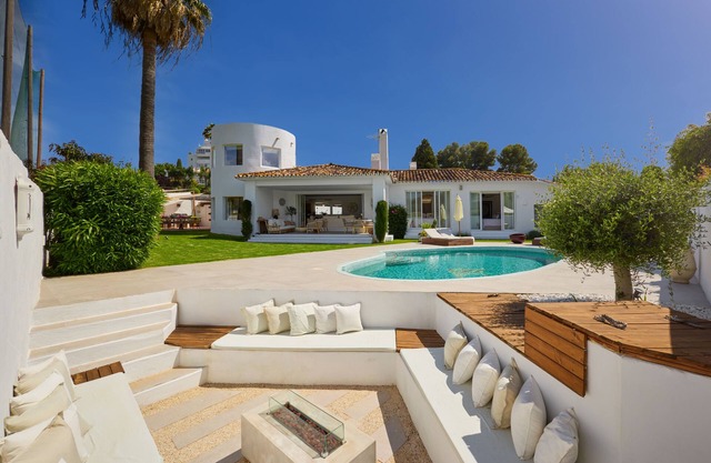 VILLA MOSS BY VACATION MARBELLA