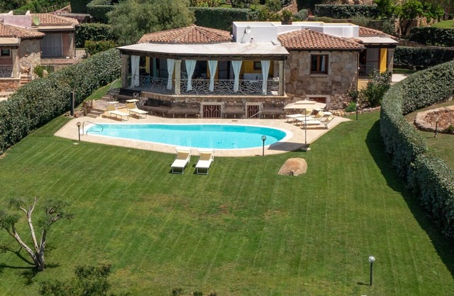 VILLA MARESOL / PISCINA / JARDIN / PLAYA DE ARENA