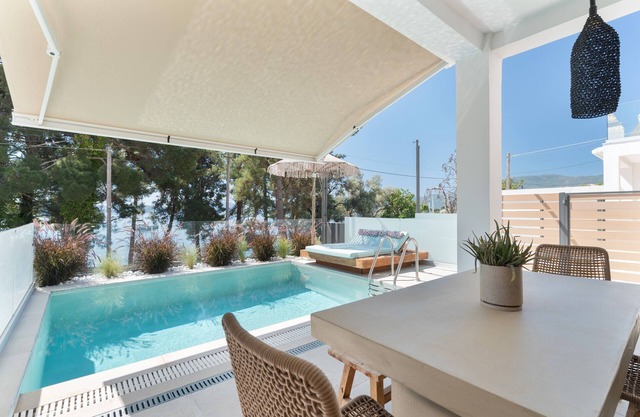 Villa 'Mella Roa - Onyx' con vistas al mar, Wi-Fi y aire acondicionado