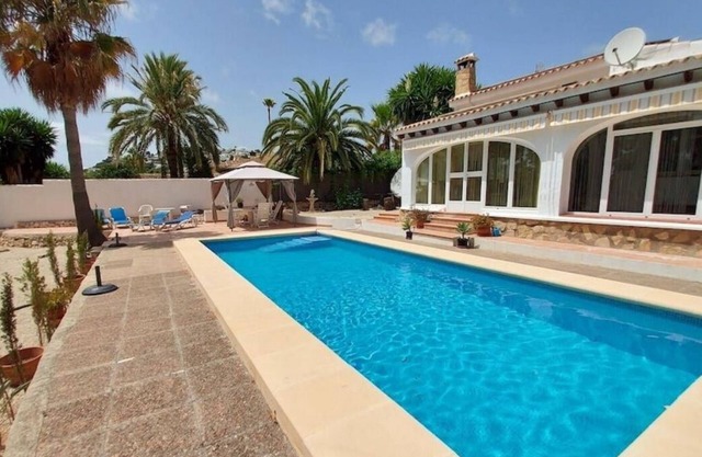 VILLA MIKAELA, SE ADMITEN MASCOTAS
