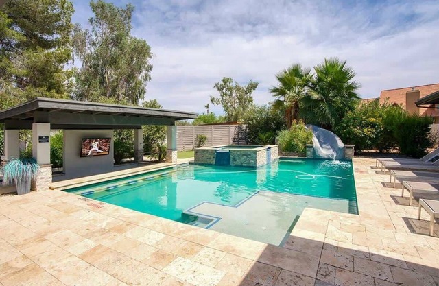 Villa Moderna - 7BR|3BA