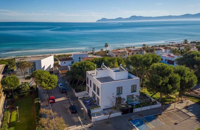 Villa 'Naturamar' con terraza privada, Wi-Fi y aire acondicionado