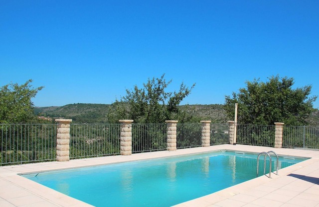 Casa en Les Vans con Piscina y Naturaleza
