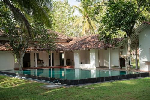 Villa near Negombo & Airport