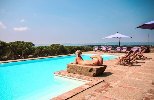 Villa of an Artist with Tuscan Chiana Valley View