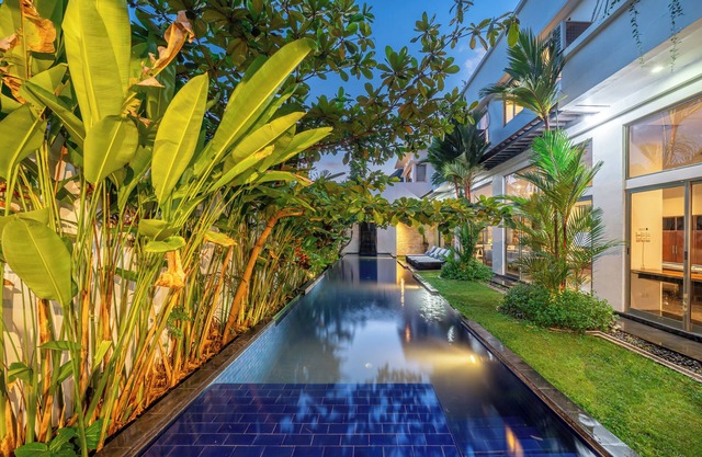 Piscina Villa Onyx de 18 metros, a 1 minuto a pie de Eat st