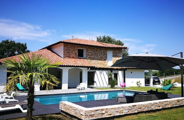 Villa d arquitecto pais vasco entre mar y montaña