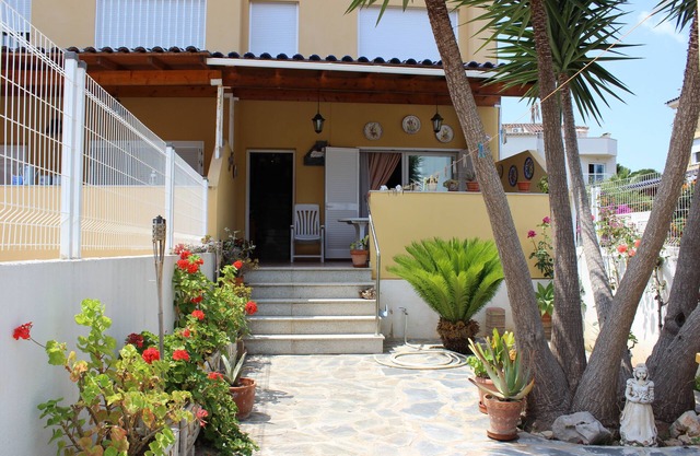 Villa Peñiscola a 100m playa arena, WIFI,piscina, muy bien equipada
