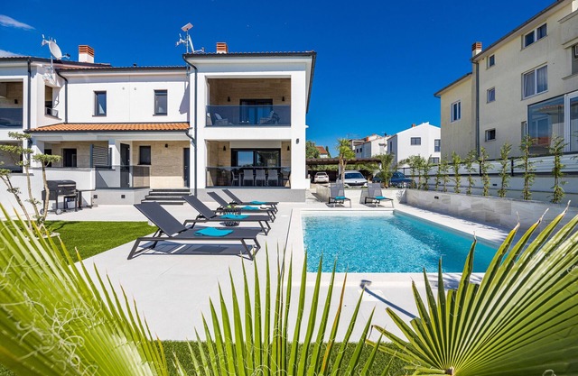 Villa Polaris - Luxurious Vacation Oasis