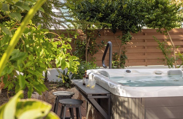 Villa Protaras View 9 Central Protaras -Fig Tree Bay-Jacuzzi-Hot Tub -Pool
