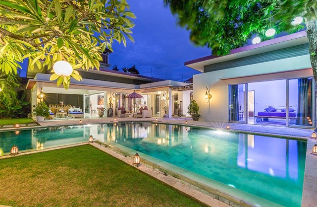 Villa Purple