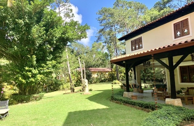 Villa Rosario - 4 BR, Wifi & A/C