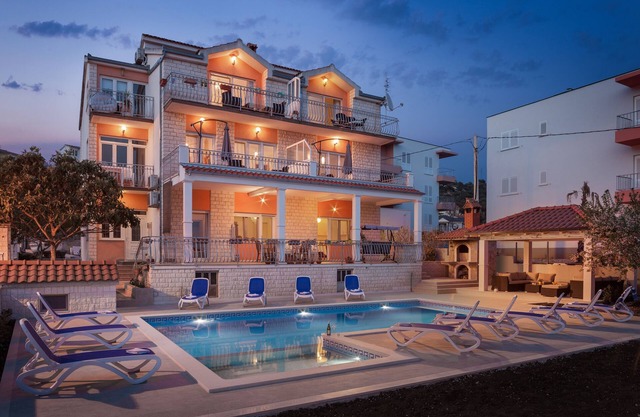 Villa S & B Matijas, Apartamento A6 con piscina
