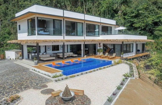 Villa Setai - 5 bedroom Oceanview Villa.