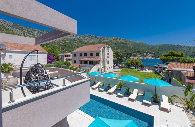 Villa Siente with Pool