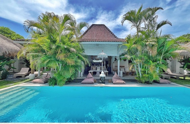 Villa Solo Macha 4 habitaciones ubicadas en el distrito de Seminyak Oberoi