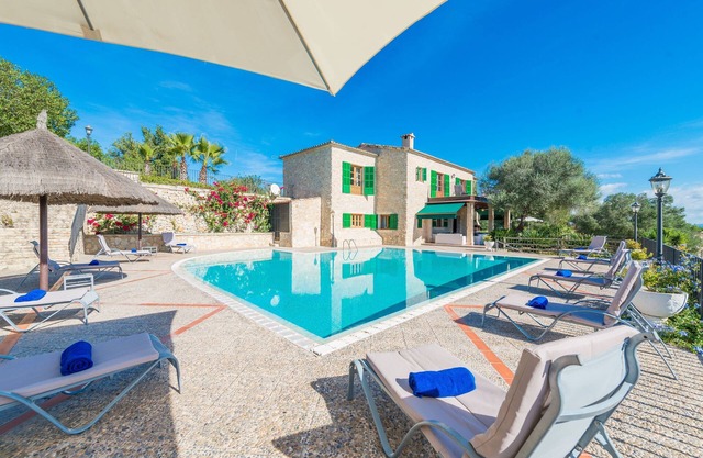 Villa "Son March" con piscina en una zona rural