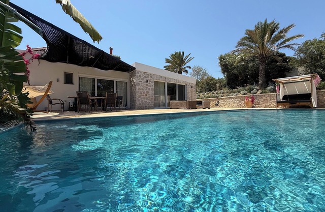 Villa Splendide by Gatsby Rhodes -superior villa with breathtaking infinity pool