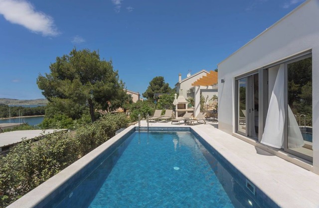 Villa Sullago (V5623-K1) - Bilice