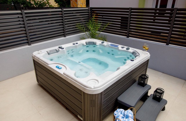 Villa TANGO II