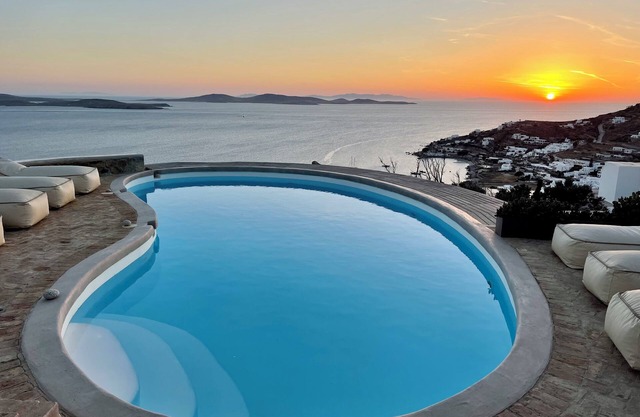 Villa Tavani Stunning panoramic sea view magical sunsets, close to all hot spots
