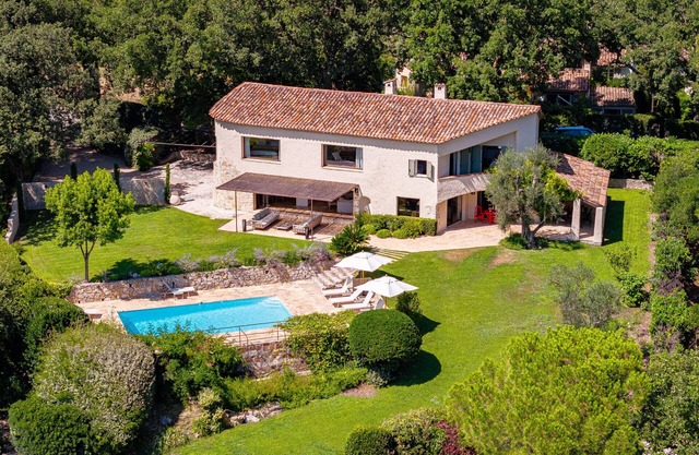 VILLA VALERIA, refined elegance & Private Pool