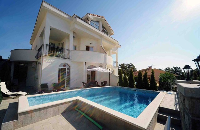 Villa Veprina con vista al mar en Kvarner