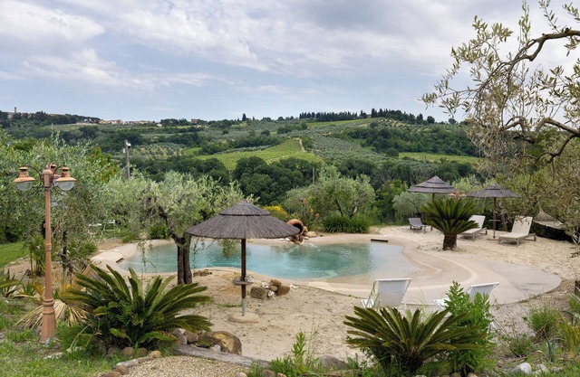 Villa 'Virgilio Colline Del Chianti' con vistas a la montaña, Wi-Fi y aire acondicionado