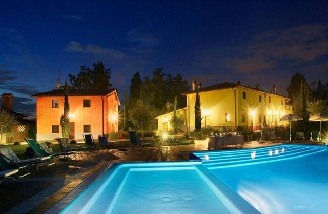 Villa en Montaione con 17 habitaciones, capacidad 29