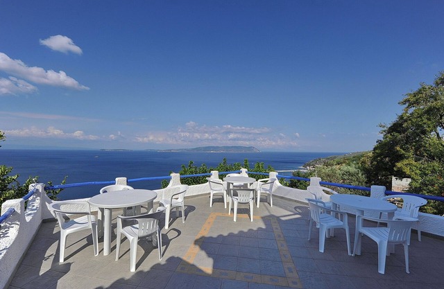 Villa VIOLA + JASMINE. Acceso privado al mar. Vista privilegiada del Egean.