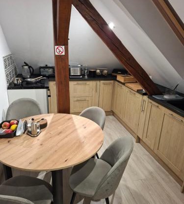 Villa Vip-pokoje,śniadanie, Apartament