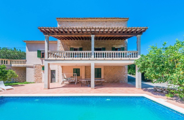 Villa con piscina y vistas - Finca Can Guixe